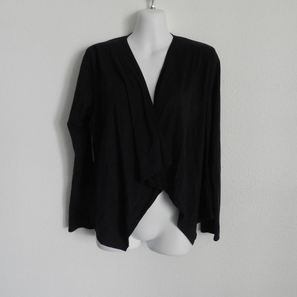 Heart & Hips lightweight suede-like collarless flyaway jacket, black